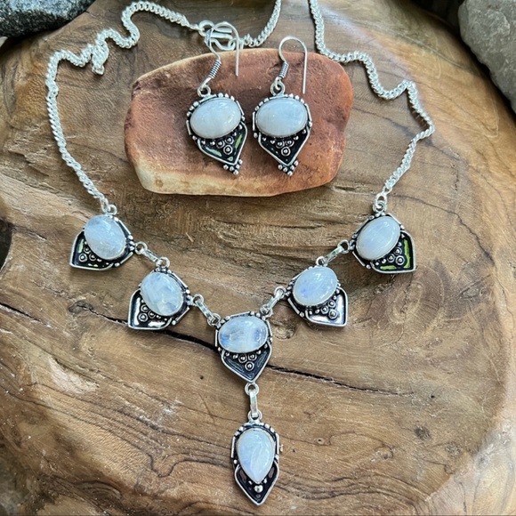 Hand Crafted Jewelry - Moonstone necklace with matching earrings